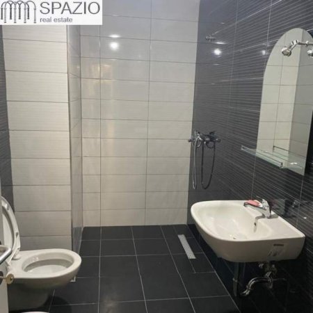 Tirane, jepet me qera apartament 2+1+A+BLK 95 m² 600 Euro