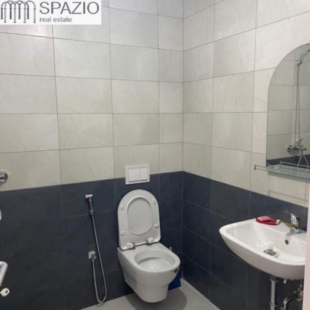 Tirane, jepet me qera apartament 2+1+A+BLK 95 m² 600 Euro