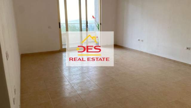 Vlore, shitet apartament Kati 1, 70 m² 77.000 Euro (Rruga Dhimiter Konomi)