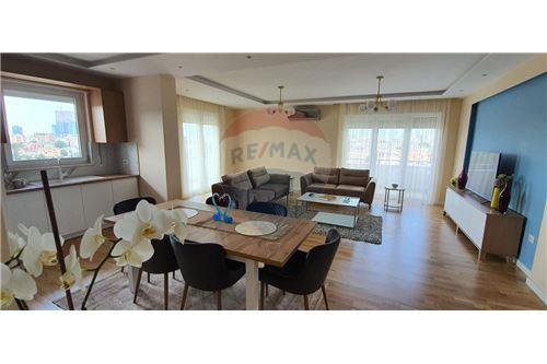 Tirane, jepet me qera apartament 3+1+BLK Kati 7, 131 m² 750 Euro (Rruga e Elbasanit)