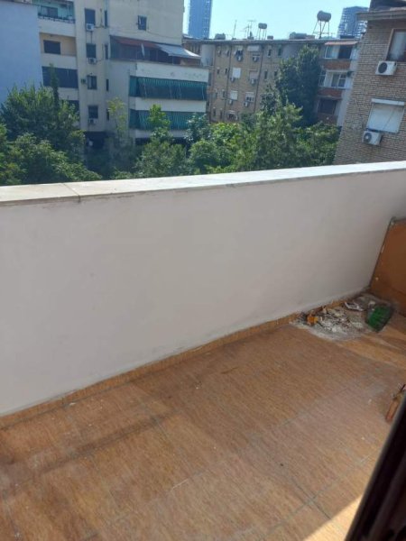 Tirane, jepet me qera apartament 2+1 Kati 5, 88 m² 38.000 Leke (Adresa: Rr.Mine Peza)
