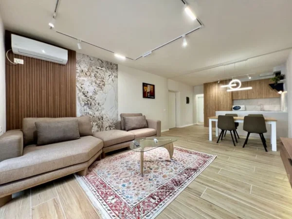 QIRA, APARTAMENT MODERN 2+1 me OBORR & POST PARKIMI‼️