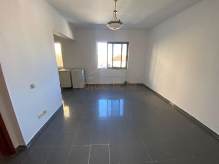 Shitet, Apartament 3+1, Rruga Bardhyl, Tiranë.   AREA38743