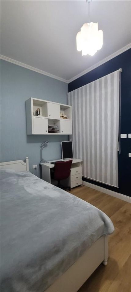 APARTAMENT 3+1 TE KOMPLEKSI DELIORGJI