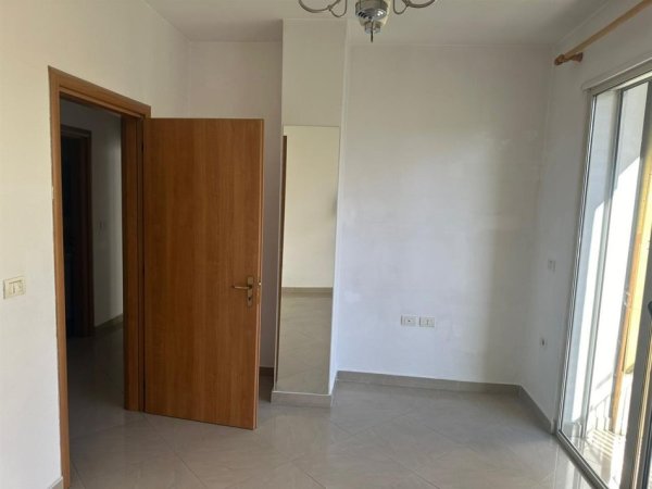 Apartament 2+1 me QERA prane Kompleksit Kontakt