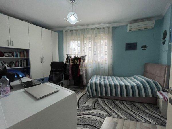 APARTAMENT 3+1 NE SHITJE, TREGU ELEKTRIK !!