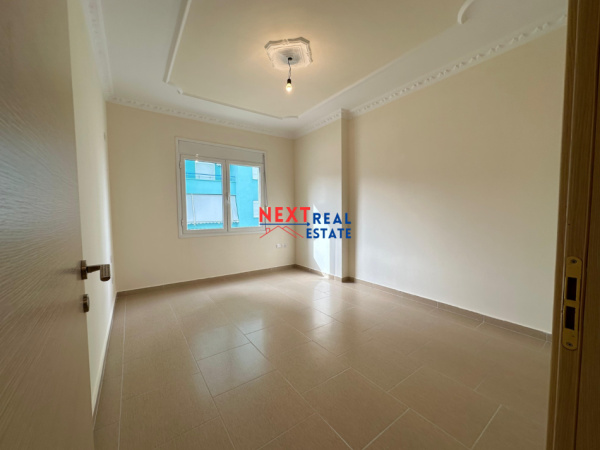 SHITET APARTAMENT 2+1 NE TRANSBALLKANIKE, VLORE