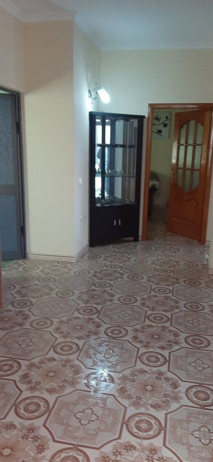 Apartament 1+1 me qera - Rr. Besa