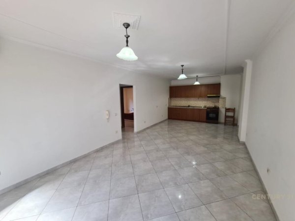 APARTAMENT 2+1+2 TEK LIQENI I THATE, KOMPLEKSI KOLOMBO!