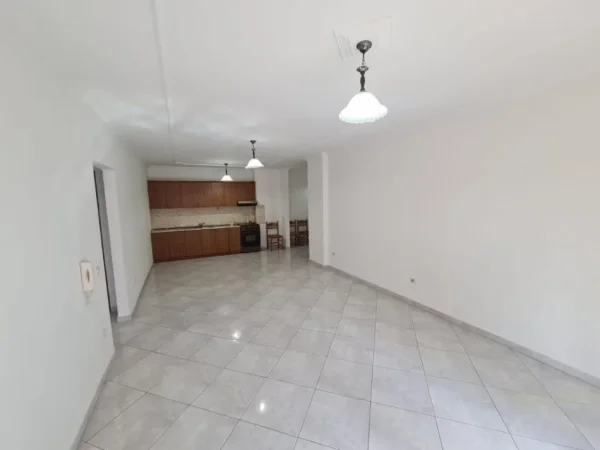 APARTAMENT 2+1+2 TEK LIQENI I THATE, KOMPLEKSI KOLOMBO!