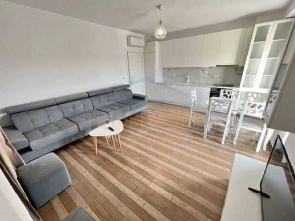 Qera, Apartament 2+1 Ali Dem