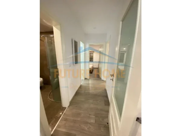 Qera, Apartament 2+1+2, ne Currila, Durres