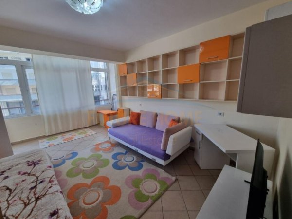 Shitet Apartament 1+1 , Vollga, Durres