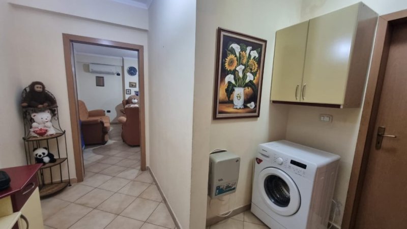 Apartament 1+1 ne shitje!