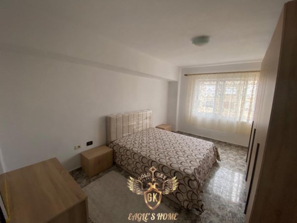 Qera 1+1 
•Mundesi Parkimi publik 
•  i mobiluar
• Ndertim egzistues, Kati 5 (fundit) Nuk ka ashensor
• Jepet per afatgjate
🏡Spitali Amerikan Durres🏡
• 240€ Muaji✅
WEB LINK : https://goldkeyrealestate.al/sq/DetajetePron%C3%ABs/15478611
Post Nr : 15478611
________________________________________
PE