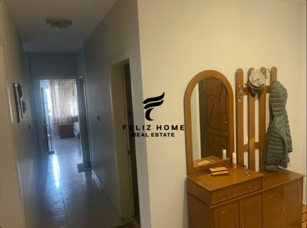 APARTAMENT ME QERA, RRUGA DRITAN HOXHA