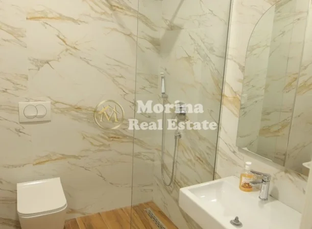 Shitet Apartament 1+1 Pranë Qendrës. 178.000 Euro