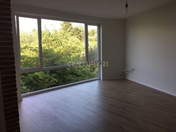 APARTAMENT 2+1+2 ME QIRA, KOPSHTI BOTANIK