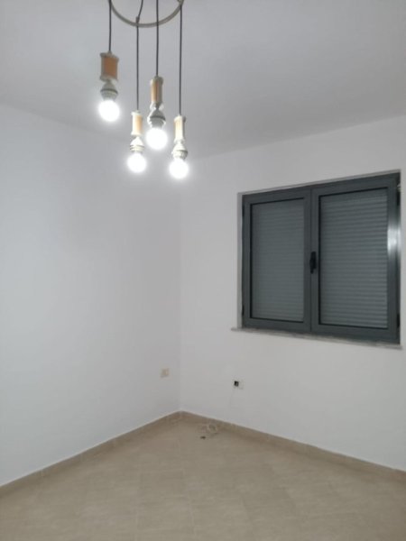 APARTAMENT 2+1 ME QERA TE PAZARI I RI