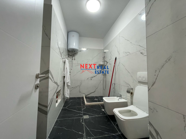 SHITET APARTAMENT 2+1 NE BULEVARDIN VLORE-SKELE