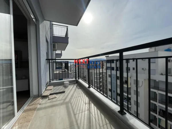 SHITET APARTAMENT 2+1 NE BULEVARDIN VLORE-SKELE