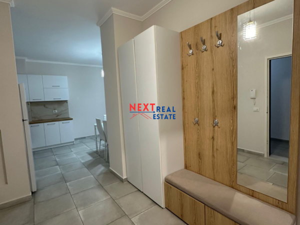 SHITET APARTAMENT 2+1 NE BULEVARDIN VLORE-SKELE