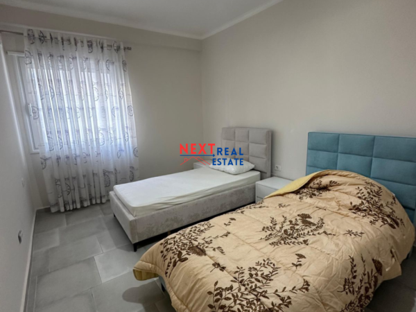 SHITET APARTAMENT 2+1 NE BULEVARDIN VLORE-SKELE