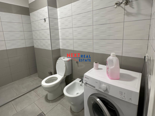 SHITET APARTAMENT 2+1 NE BULEVARDIN VLORE-SKELE