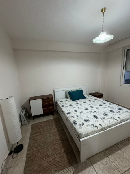 Jepet me qera apartament 1+1  Rruga Fortuzi , prapa ministrise se drejtesise  400 euro