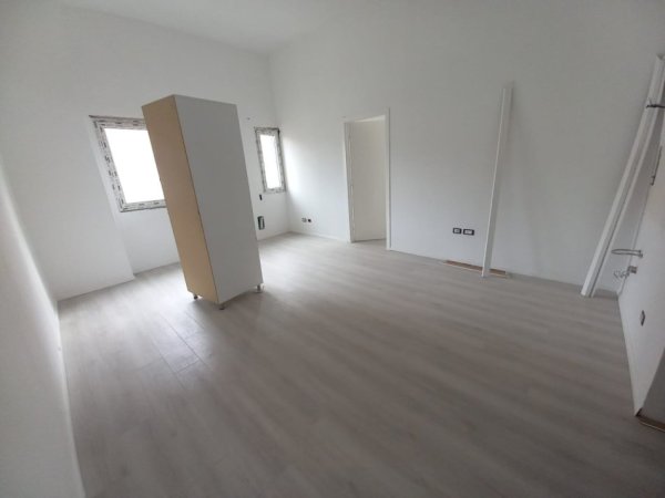 Jepet me qera tek KODRA E DIELLIT 1+1 Apartament