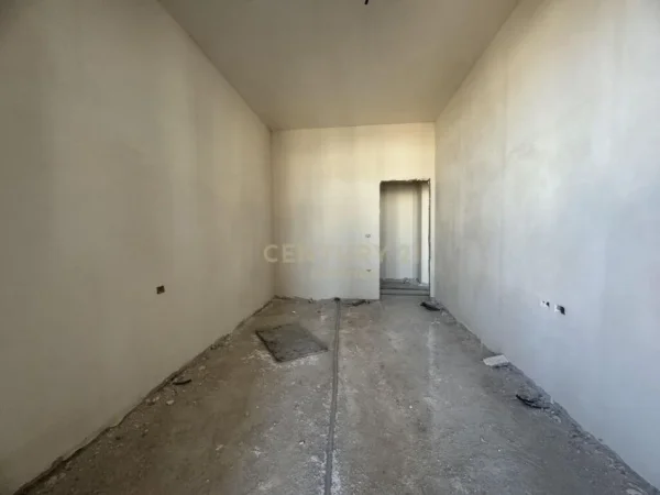 Apartament 2+1+2 per Shitje te Square 21