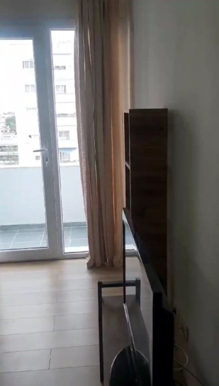 Jepet me qera Apartamenti 2+1 500 euro , rruga Dritan Hoxha prane Ish fushes se Aviacionit.
