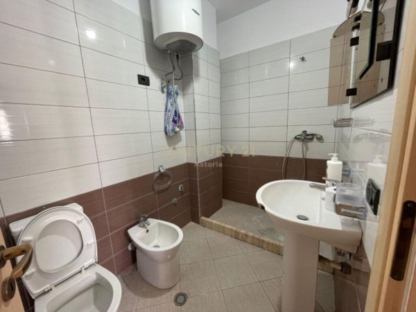 APARTAMENT 2+1+2 ME QIRA, UNAZA E RE, ASTIR