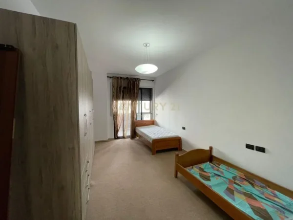 APARTAMENT 2+1+2 ME QIRA, UNAZA E RE, ASTIR