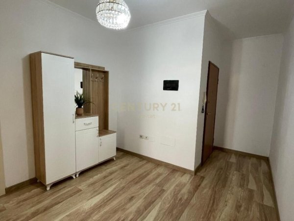 SHESIM APARTAMENT 2+1+2 PRANE FAKULTETIT EKONOMIK