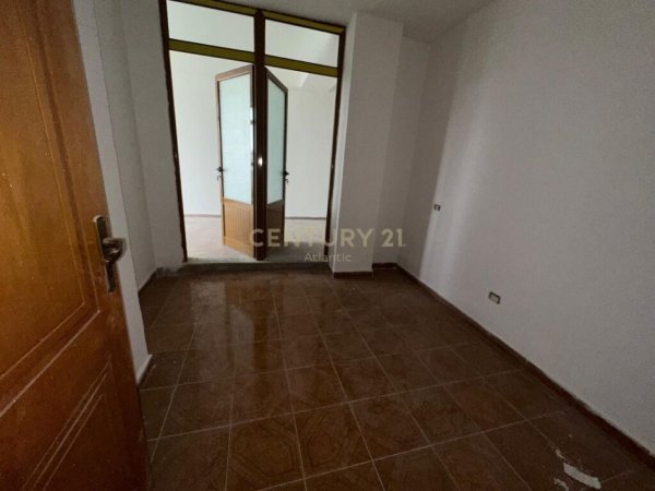 OKAZION !!SHITET APARTAMENT 3+1+2T NE GOLEM!