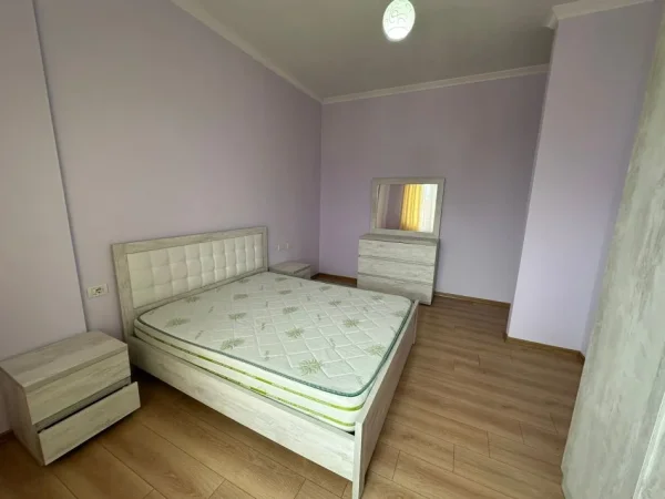 Jepet me qera apartament 2+1 tek Vilat Gjermane