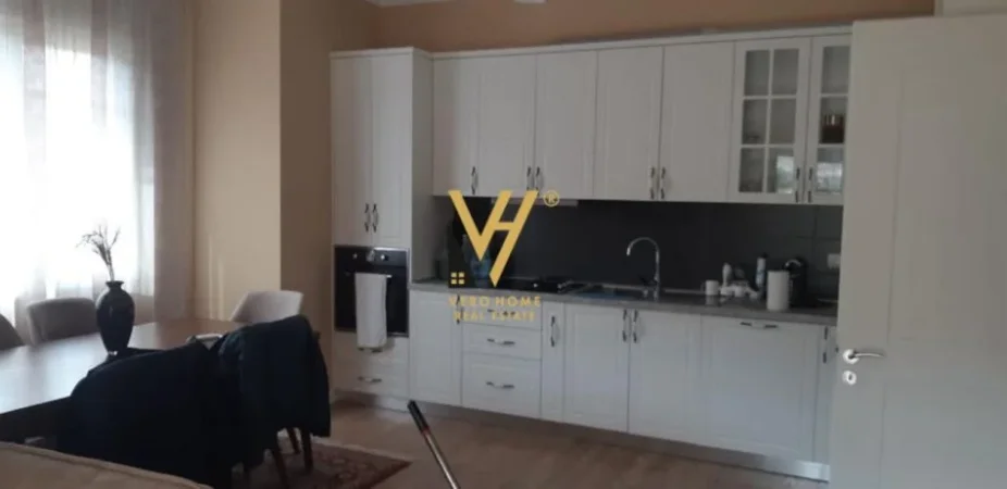 SHITET APARTAMENT 2+1+2 TEK LIQENI I THATE 220.000 EURO