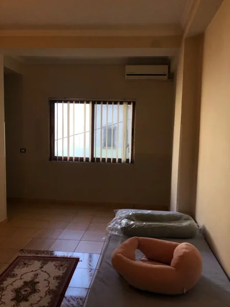 Jepet Shtepi  me qera,    ne Pallat i Ri 2+1  ID   11749