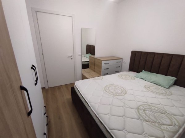 JEPET ME QERA APARTAMENT 2+1 450 EURO ASTIR