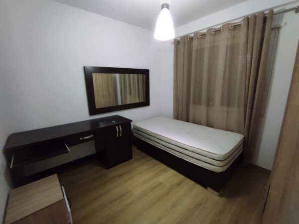 JEPET ME QERA APARTAMENT 2+1 450 EURO ASTIR