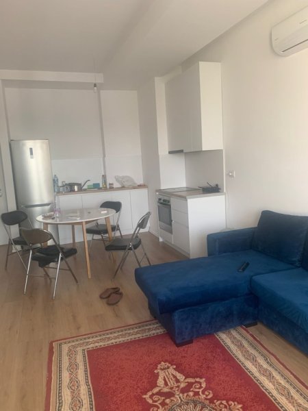 Jepet me qera Apartamenti 1+1 390 mije leke , rruga Jordan Misja kompleksi Marga.