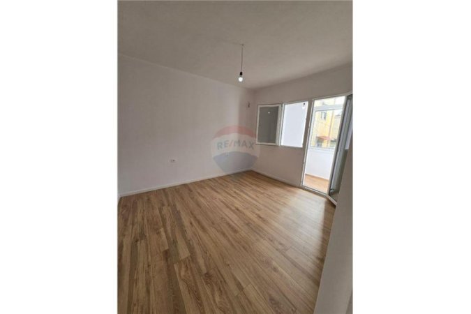 SHITET APARTAMENT 2+1 TEK OXHAKU