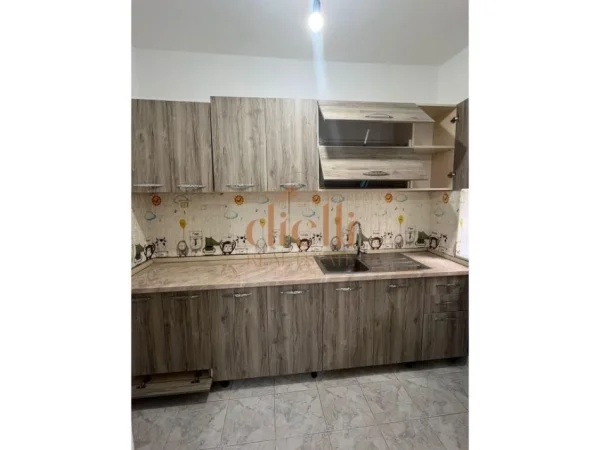Apartament 3+1 Per Qira, ne Brryl, 450 Euro