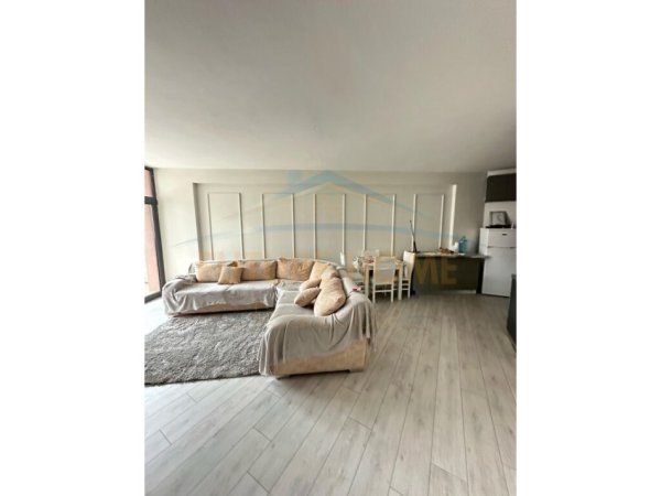 Shitet apartament 2+1 Unaza e re !