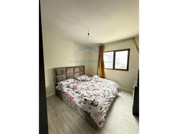 Shitet apartament 2+1 Unaza e re !