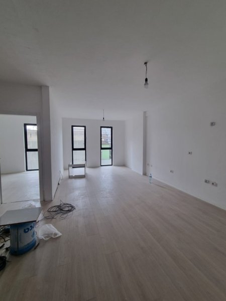 Qera, Apartament 2+1,Green City, Tiranë - 450€ | 100 m2