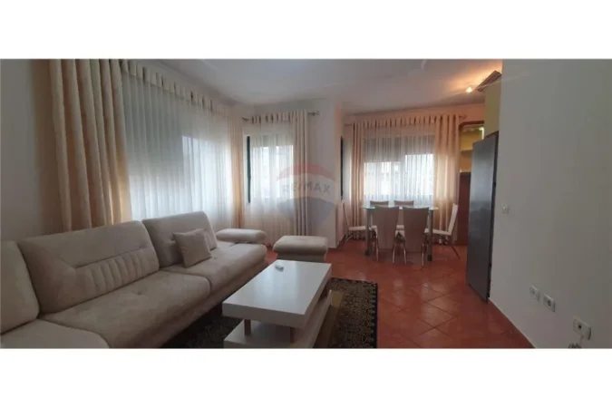 Apartament- Me Qera- Perballe Delijorgjit- 550 Euro