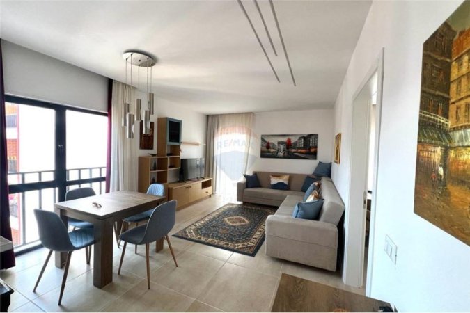 Apartament 1+1 me Qera tek Ish Restorant Durresi