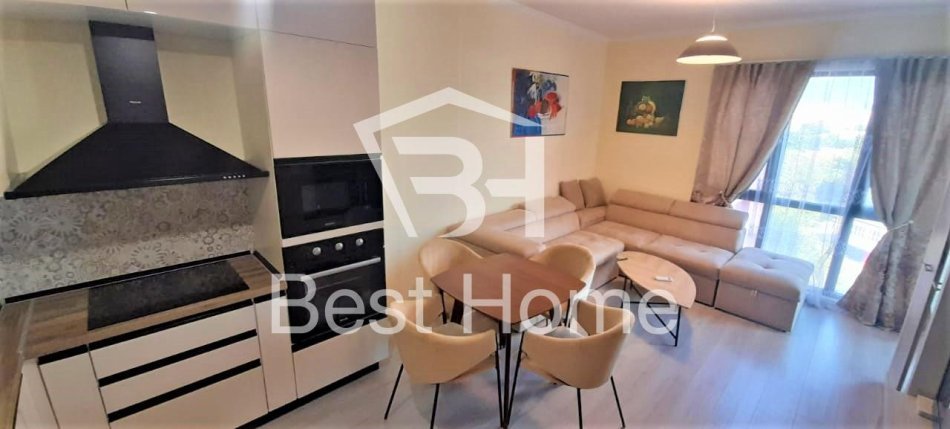 Apartament Me Qera 1+1, Rruga E Dibrës, Kompleksi Arlis, Tirane.